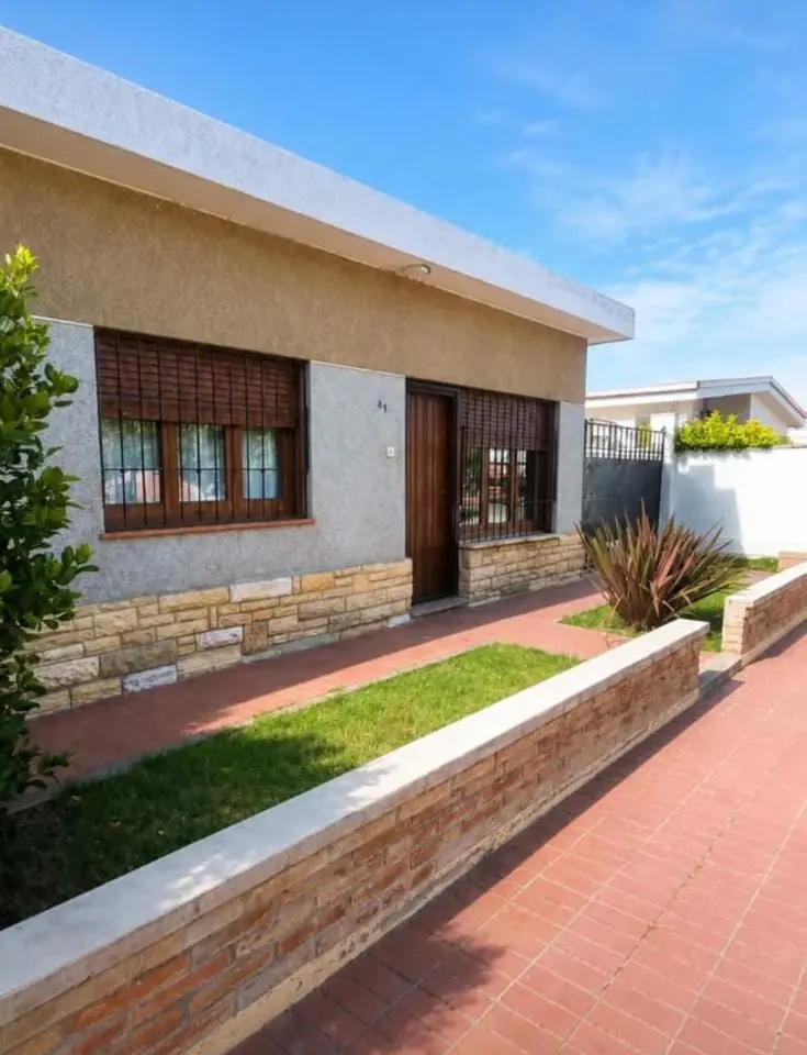 Alquiler comercial en Buchardo 86 – Ideal consultorio u oficina